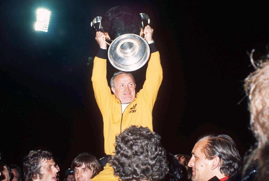 Ștefan Kovacs a câștigat Liga Campionilor cu Ajax/ foto Imago Images La un pas să bată recordul vechi de 52 de ani! Legendarul antrenor român de la Ajax poate fi egalat