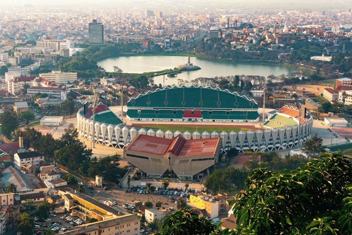 Stadioanele unice ale lumii: lângă aisberguri și vulcani sau printre trenuri  » Arena bizară dedicată regelui țării