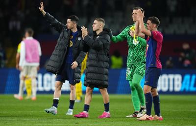 La un pas să egaleze recordul legendarului Cruyff » Șomerul care în șase luni a ajuns să viseze la Triplă!