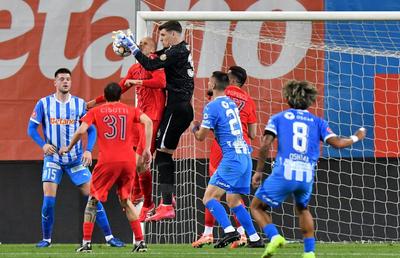 „Pentru mine este jucătorul meciului” » Remarcatul serii în Universitatea Craiova - FCSB
