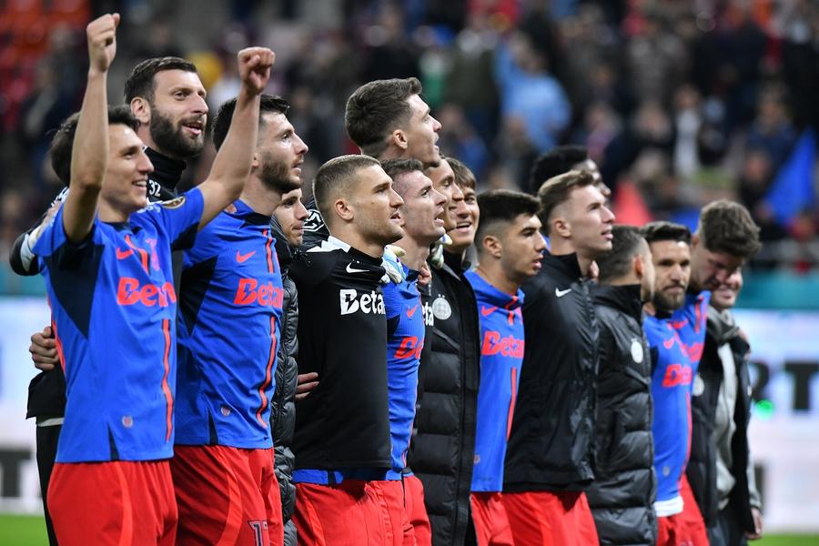 FCSB continuă să se mențină pe primul loc, deși randamentul echipei a scăzut mult în play-off. Foto: Cristi Preda, GSP 5 capitole-cheie la care FCSB e deja campioană » Și-a surclasat rivalele din Superliga