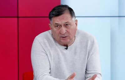 Verdictul lui Ion Crăciunescu » Trebuia eliminat în Universitatea Craiova - FCSB: „Nu are nicio treabă cu mingea”