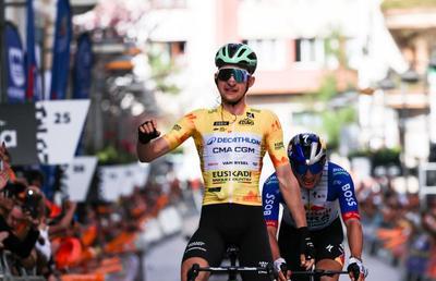 „Pogacaresque”! Senzația Paul Seixas, de 19 ani, a devenit cel mai tânăr câștigător din istoria La Flèche Wallonne! Recordul era din 1936