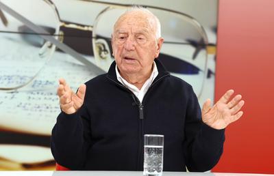 Omul care a șlefuit geniile » La 90 de ani, Tănase Dima e invitatul lui Ioanițoaia la „Prietenii lui Ovidiu”