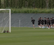 Emoție pură » Imagini de la antrenamentul lui Răzvan Lucescu: cum l-au primit fotbaliștii lui PAOK