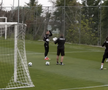 Emoție pură » Imagini de la antrenamentul lui Răzvan Lucescu: cum l-au primit fotbaliștii lui PAOK