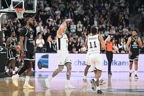 Mitch Creek și Daron Russell, în duelul cu Partizan Belgrad/Foto: Imago Images