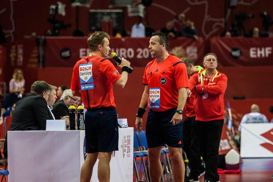 Arbitrii care au acuzat România că a încercat să-i mituiască s-au despărțit!