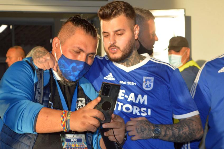 Adrian Mititelu jr. are motive să zâmbească: FC U Craiova 1948 a revenit în Liga 1. FOTO: Gazeta Sporturilor