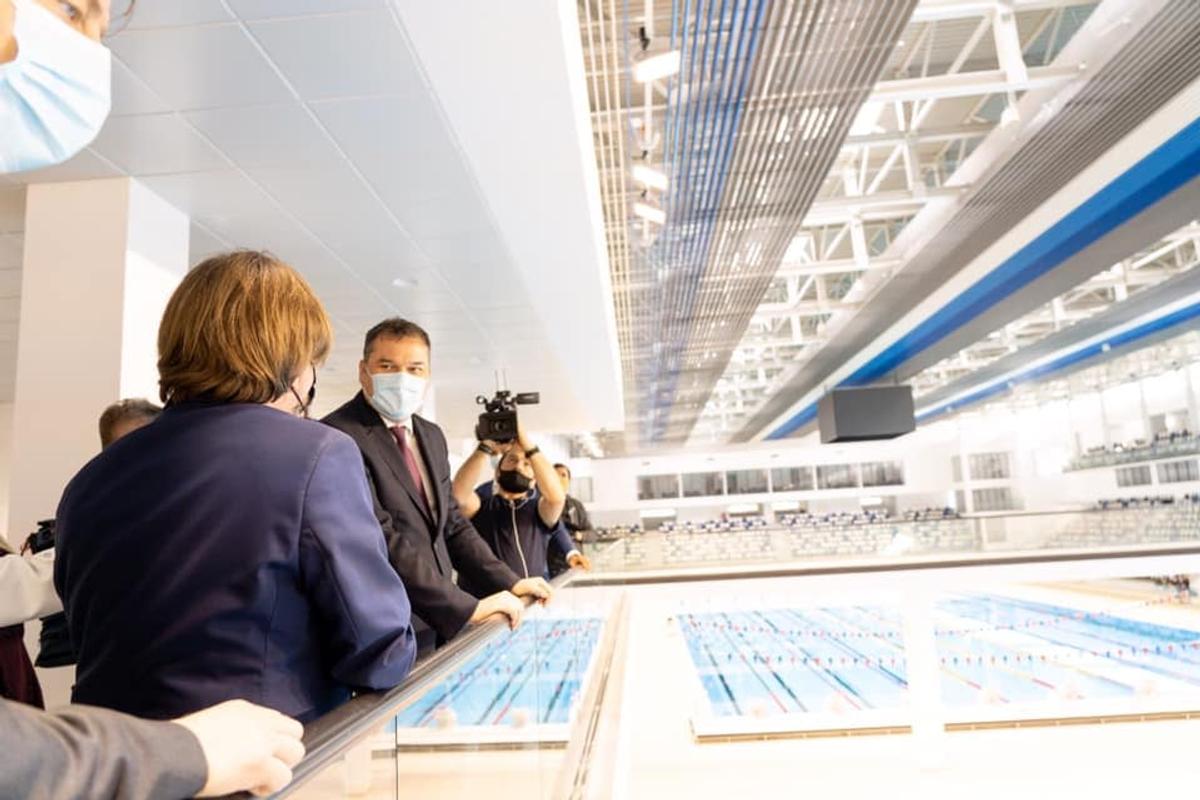 A trecut un an de la recepție, dar complexul de natație din Otopeni n-a fost inaugurat. Peste 11 zile ar trebui să găzduiască Europenele la juniori, cu Popovici cap de afiș!