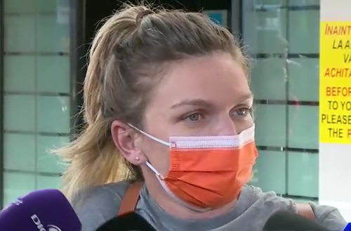 Simona Halep (29 de ani, 3 WTA) a revenit în România după accidentarea din Italia și spune ca vă sta pe tușă între 3 și 5 săptămân