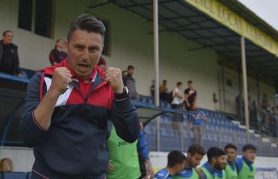 Cum și-a trezit Ilie Poenaru jucătorii: „Le-am spus niște cuvinte mai bărbătești”