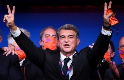 Revoluție la Barcelona! Laporta vrea să scape de 14 jucători + catalanii pregătesc 5 transferuri