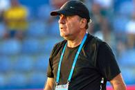 Hagi, dezlănțuit la ultimul amical al Farului! A intrat pe teren să se certe cu arbitrii: „De ce dai ofsaid dacă n-a fost?!”