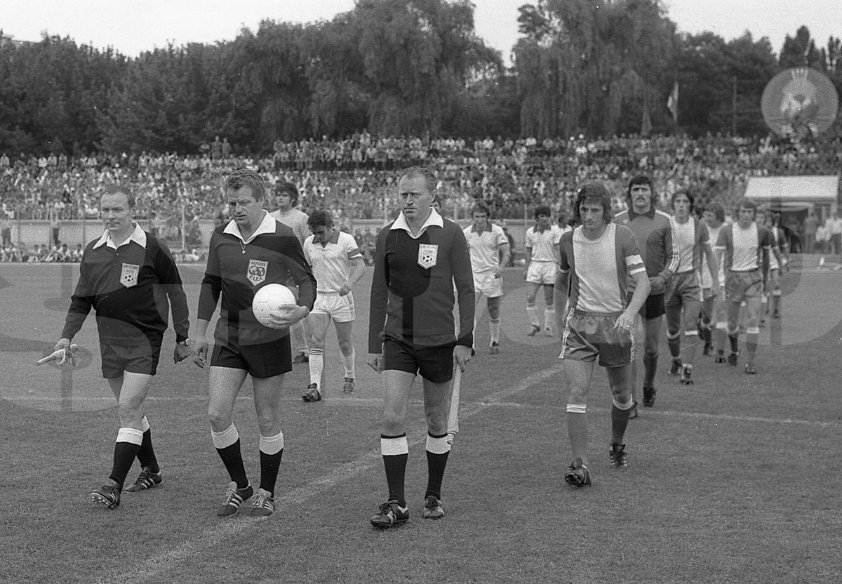Dinamo #75. Ce promiteau șefii roș-albilor în momentul înființării clubului: „Vom construi cel mai frumos stadion din Capitală!”