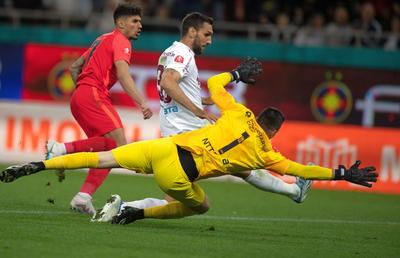 Farul sau FCSB? Titlul se poate da duminică! Toate calculele + cum arată lupta pentru locul 3