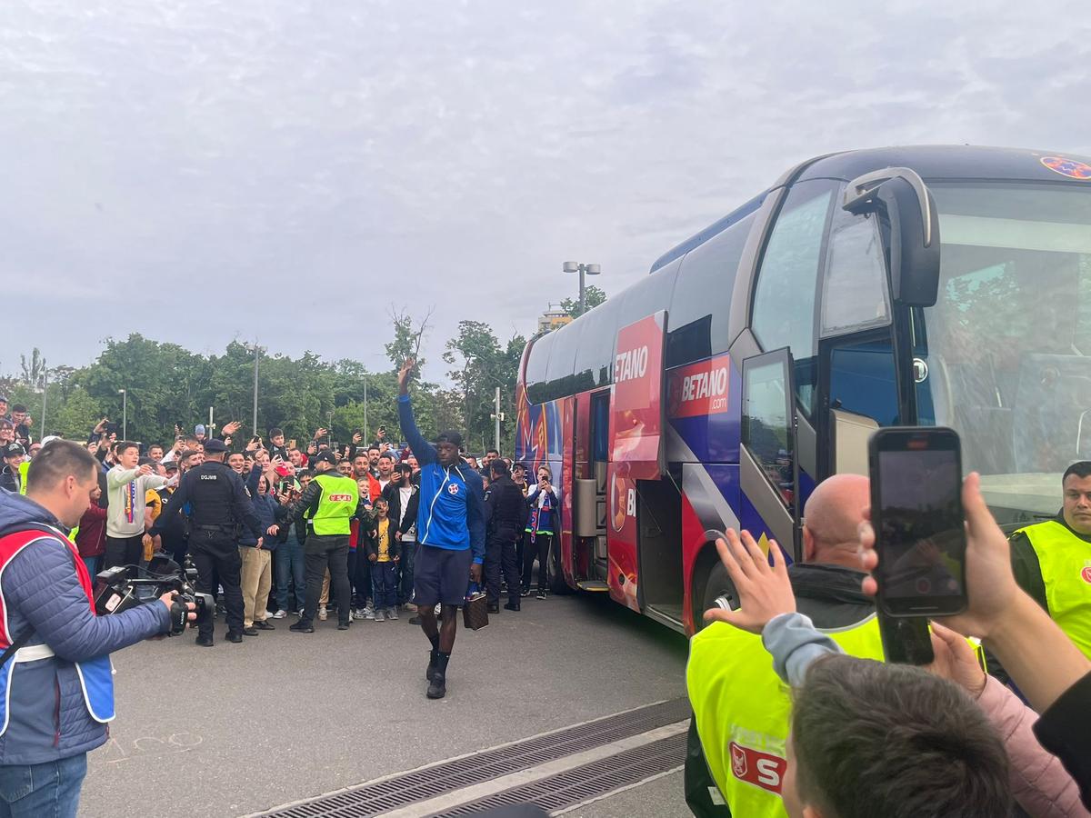 8 ani de așteptare și un ∞ de speranțe pentru titlu » Atmosferă incendiară pe Arena Națională la FCSB - CFR