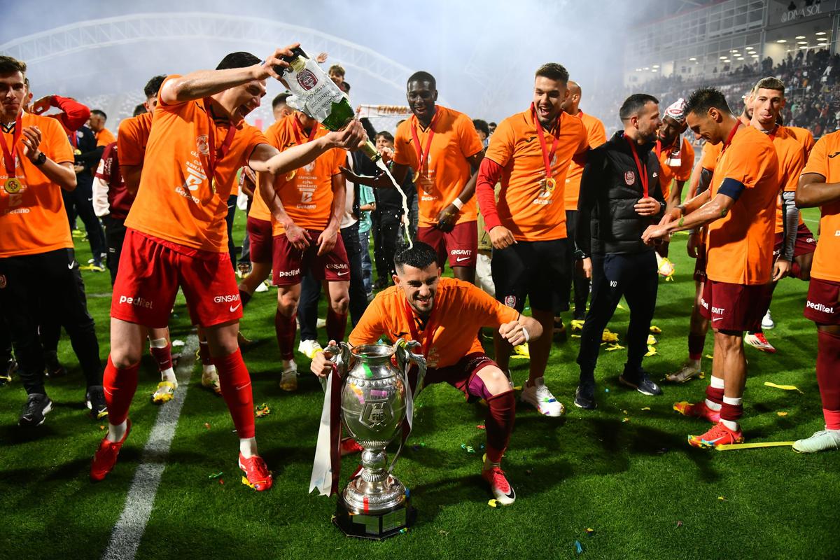CFR Cluj merge în preliminariile Europa League » Ce traseu îi așteaptă pe elevii lui Dan Petrescu