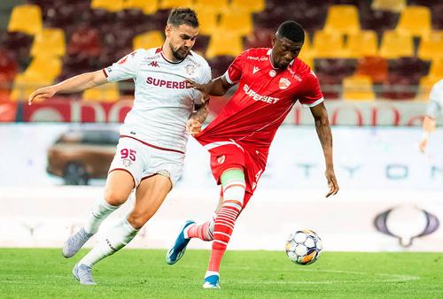 Kennedy Boateng, în dreapta // foto: Imago Images