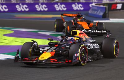 Cu ochii pe McLaren: îi va copia Red Bull atuul echipei care domină Formula 1?