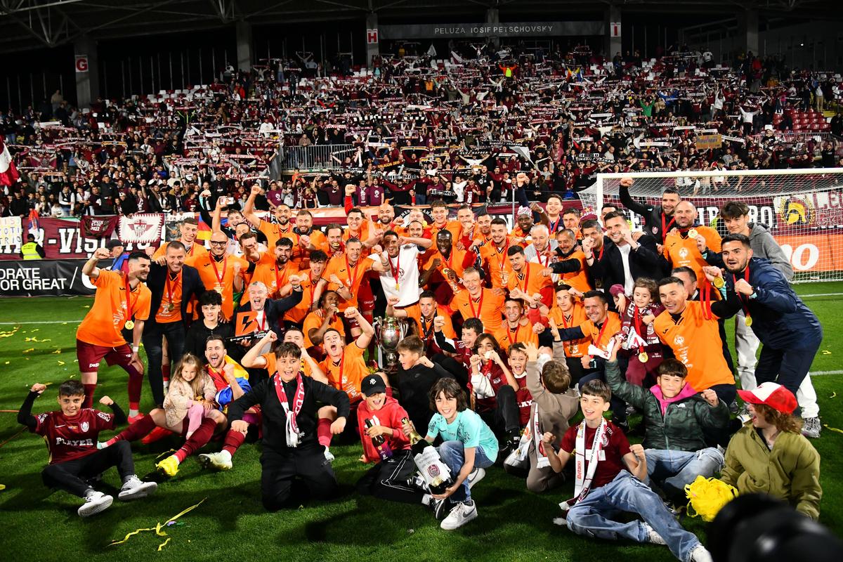 CFR Cluj merge în preliminariile Europa League » Ce traseu îi așteaptă pe elevii lui Dan Petrescu