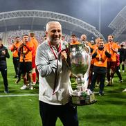 Dan Petrescu, după ce CFR Cluj a câștigat Cupa României în finala cu Hermannstadt // foto: Cristi Preda