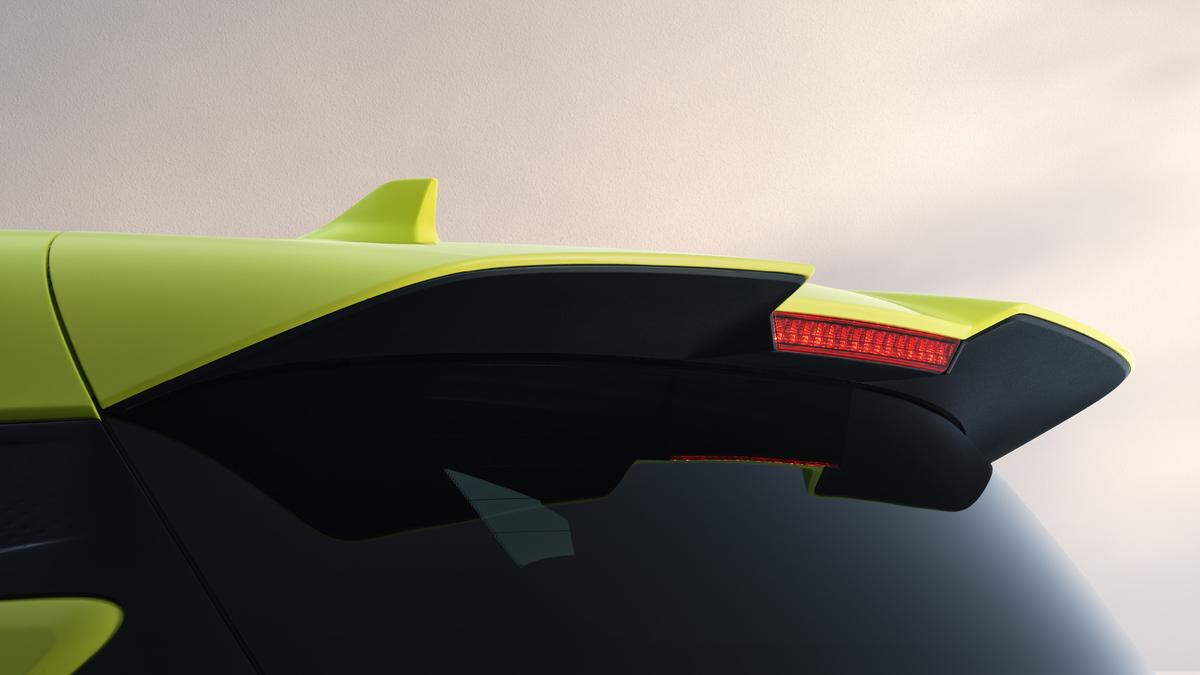 BYD Dolphin Surf