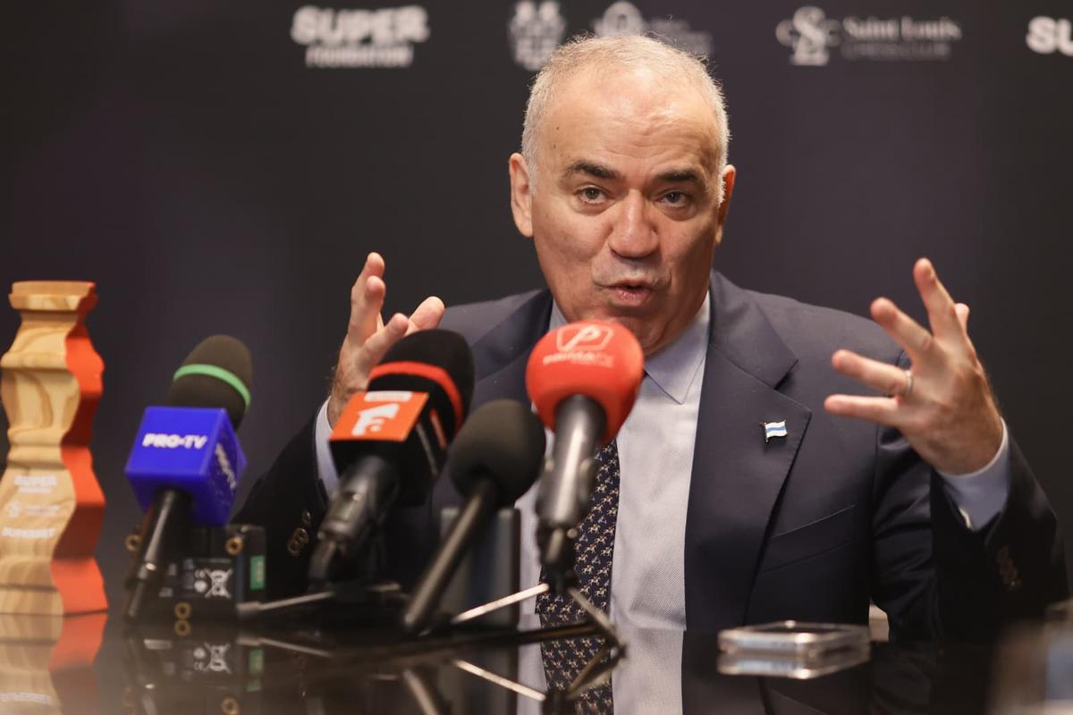 Garry Kasparov: „Războiul Ucraina - Rusia s-ar putea termina în scenariul 1918, nu 1945” + Pe cine alege dintre Messi și Maradona: „El e mai mare”