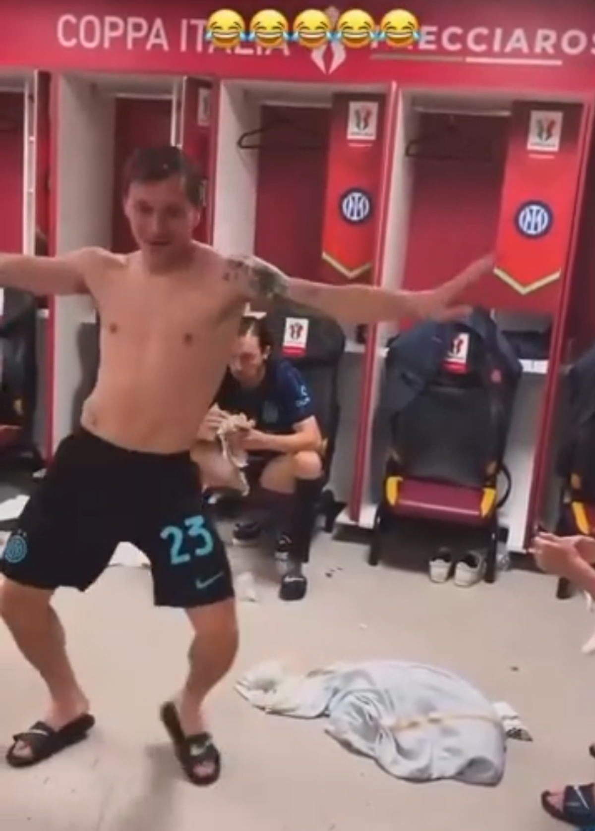 Nicolo Barella, dans viral după câștigarea Cupei