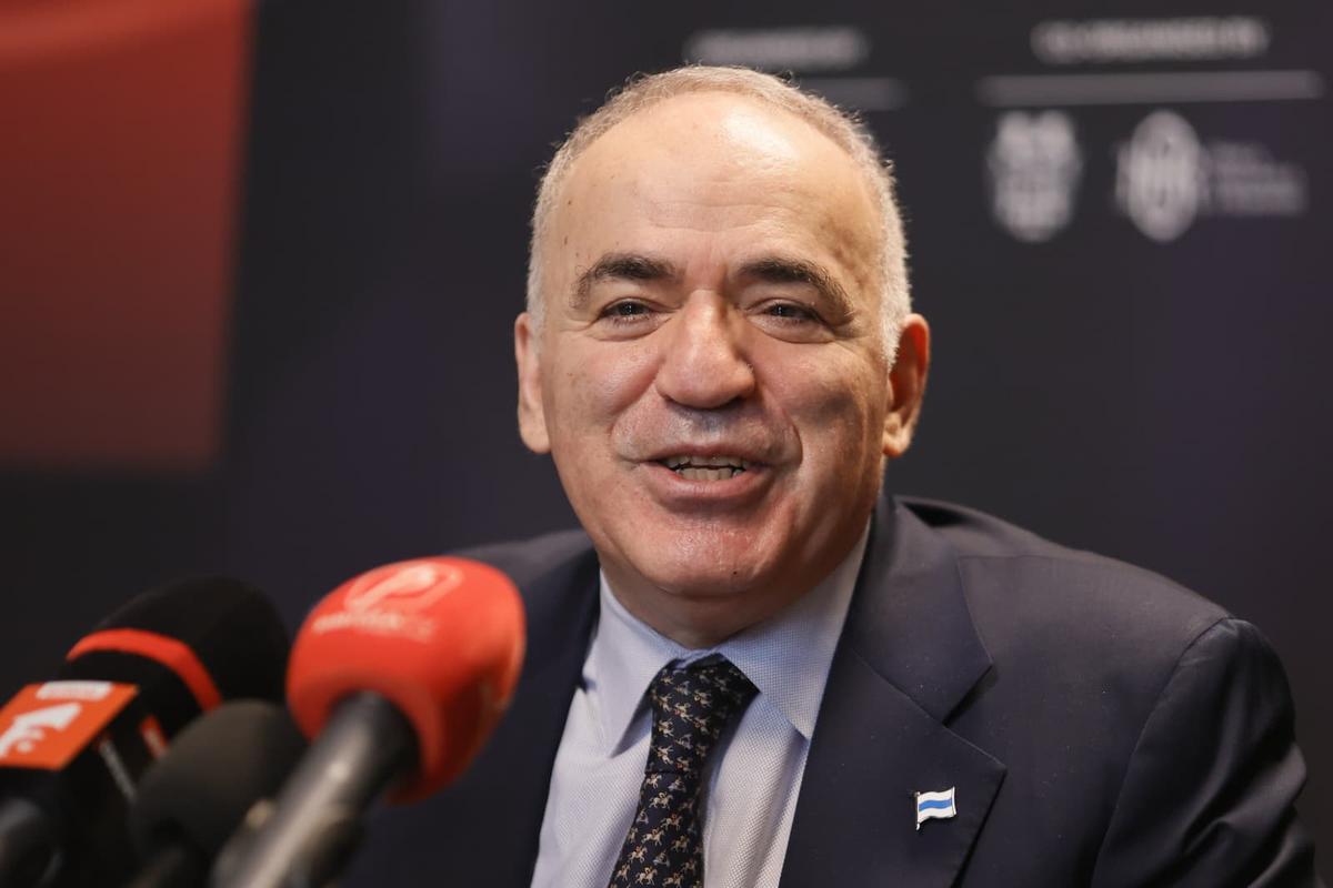 Garry Kasparov: „Războiul Ucraina - Rusia s-ar putea termina în scenariul 1918, nu 1945” + Pe cine alege dintre Messi și Maradona: „El e mai mare”