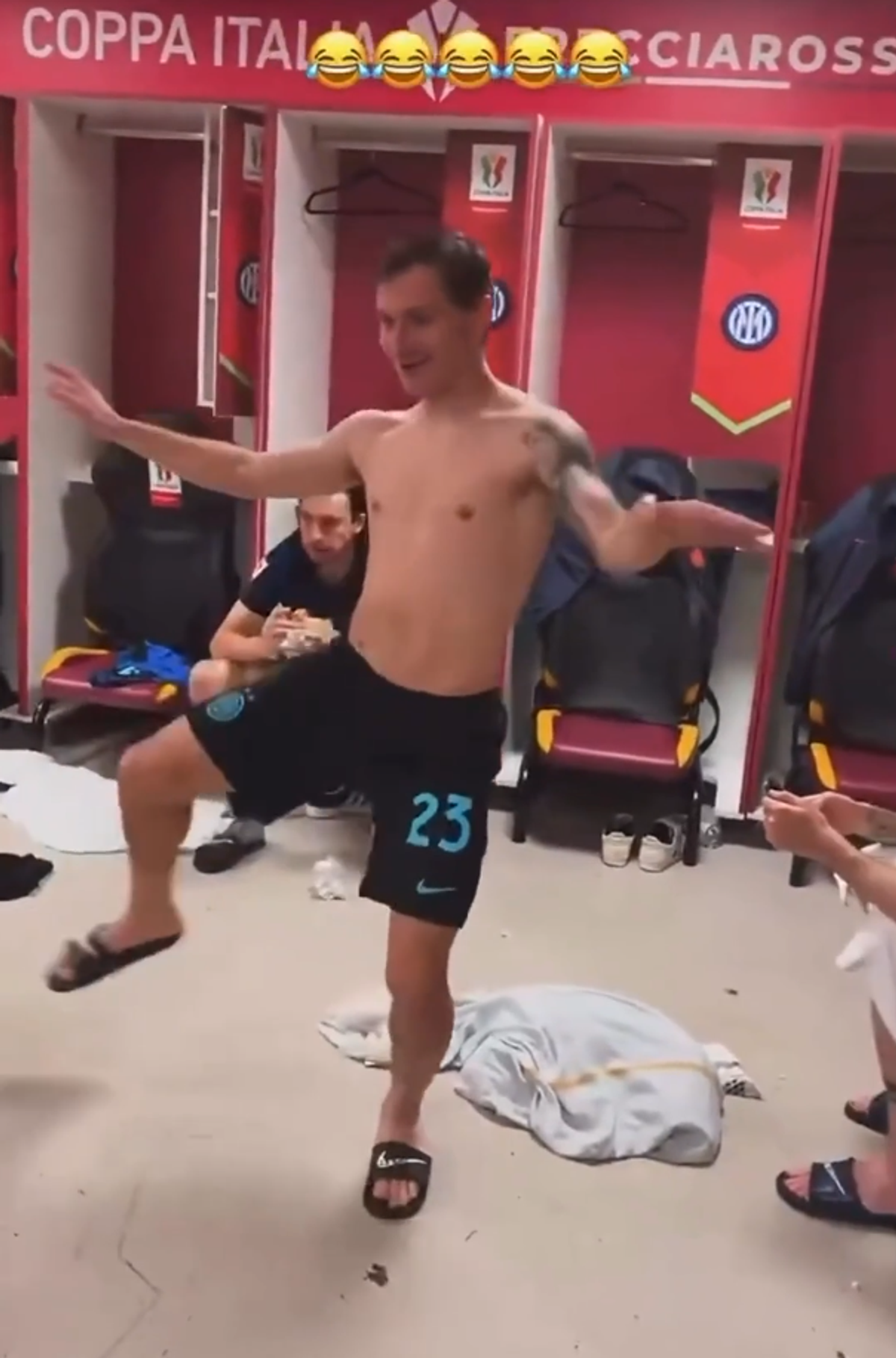 Nicolo Barella, dans viral după câștigarea Cupei