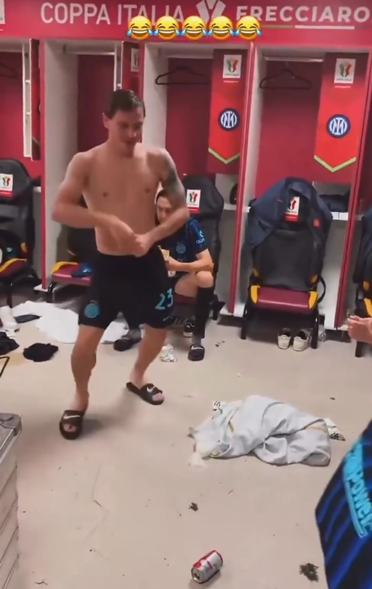 Nicolo Barella, dans viral după câștigarea Cupei
