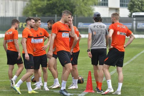 FCSB va fi pregătită sezonul următor de Dinu Todoran // foto: Facebook @ FCSBOfficial