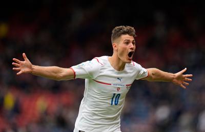 Primul GOLAZO la Euro! Superexecuție de la 50 de metri: „A câștigat deja premiul Pușkaș”