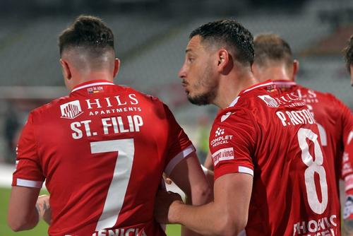 Steliano Filip (27 de ani, fundaș stânga)poate rata cantonamentul lui Dinamo de la Bolu, Turcia.