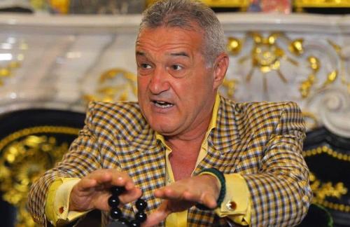 Răzvan Lucescu (52 de ani), antrenorul lui PAOK Salonic, a vorbit despre ineficiența de la FCSB, club care nu a mai câștigat niciun titlu în Liga 1 din 2015.