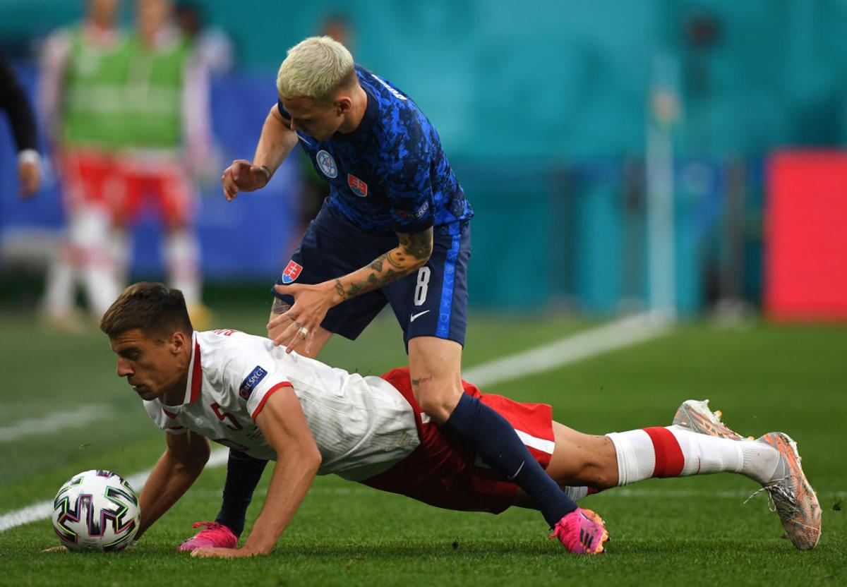 Un fost jucător român, aproape să fie detronat la Euro 2020! Deține recordul de 37 de ani