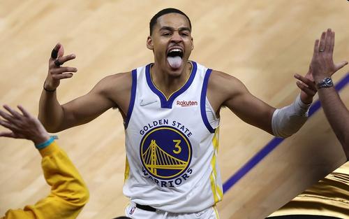 Golden State Warriors o învinge pe Boston Celtics, scor 104-94, și trece pentru prima dată în avantaj în finala NBA, 3-2. Foto: NBA