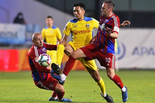 Liviu Băjenaru, în dreapta // foto: Imago Images