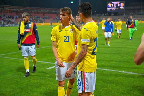 Octavian Popescu s-a contract cu fanii români în Bosnia // FOTO: Raed Krishan