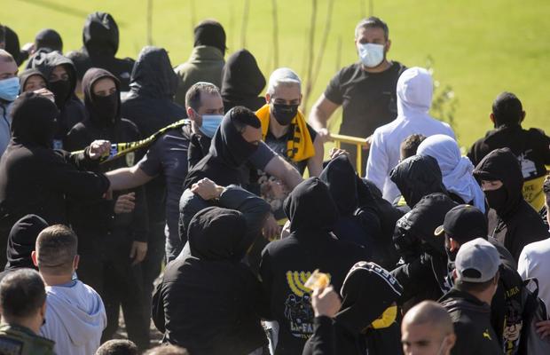 Tensiune maximă în grupa noastră pentru Euro » Ultrașii amenință că vor invada terenul la meciul de luni