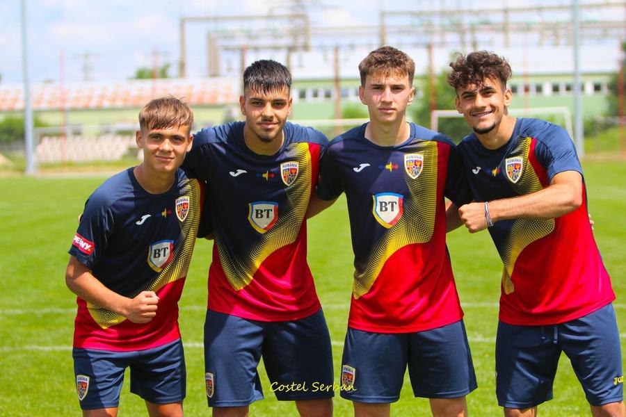 Matei Marin, al doilea din stânga. FOTO: Steaua București / Costel Șerban Puștiul comparat cu De Ligt, gol după o cursă de 60 de metri în victoria de azi a României U17 » „E «bombă», un tanc! Ajunge mare”