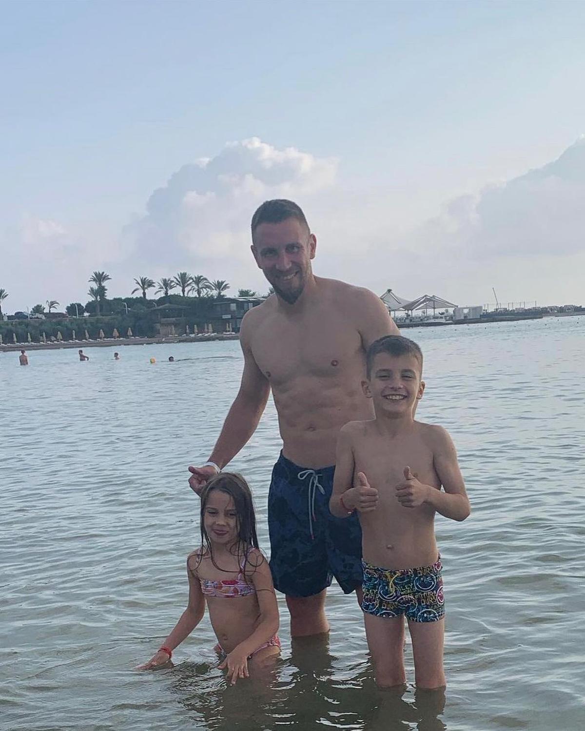 Imagini spectaculoase din vacanțele dinamoviștilor: din Veneția în Mykonos