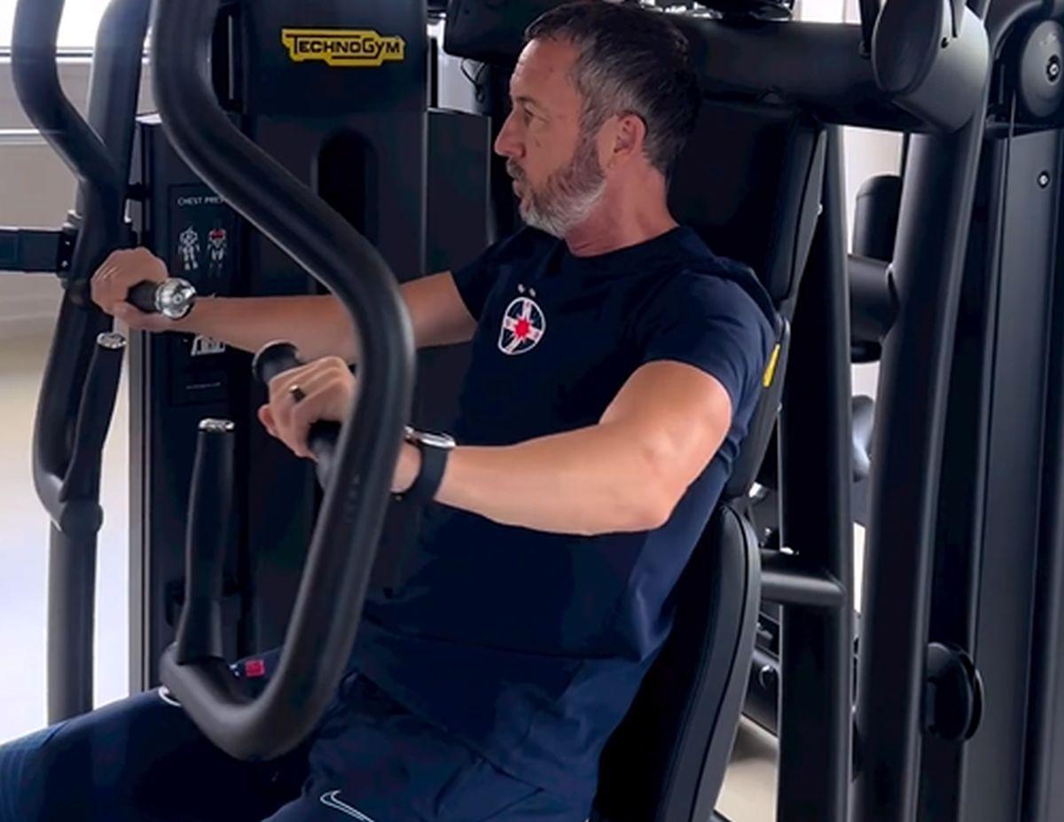 Secretele dietei-minune a lui Mihai Stoica la 59 de ani » Alimentele pe care le-a eliminat de ani buni din meniu, deși sunt preferatele românilor: „Înfiorător de scump”
