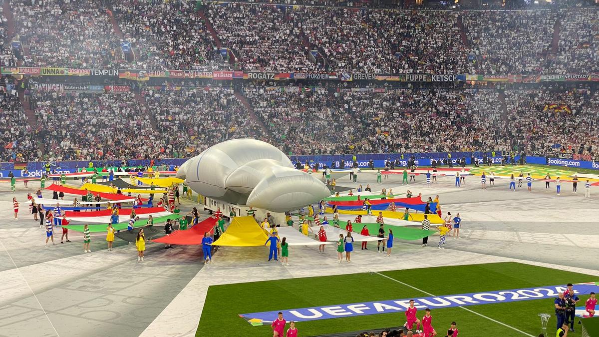 Germania - Scoția, partida inaugurală de la Campionatul European (festivitatea de deschidere)