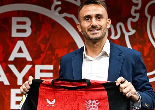 Aleix Garcia a fost prezentat la Leverkusen / Foto: Facebook Bayer Leverkusen