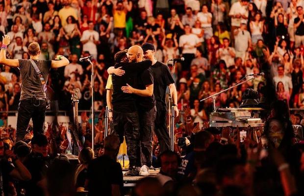 Diana Șucu, reacție vehementă după „momentul Babasha” de la concertul Coldplay: „Să se interzică manelele în România? DA, DA, DA!”