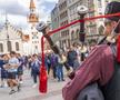 Curg râuri de bere în Marienplatz și Odeonsplatz, unde scoțienii se simt foarte bine / Foto: Imago