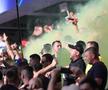 Fumigene aprinse de ultrașii de la Uniți sub tricolor la meciul Spania - România, de la Euro U21. Foto: Ionuț Iordache (GSP.RO)