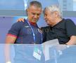 Daniel Pancu, ședință cu Mircea Lucescu înainte de Spania - România, de la Euro U21. Foto: Ionuț Iordache (GSP.RO)